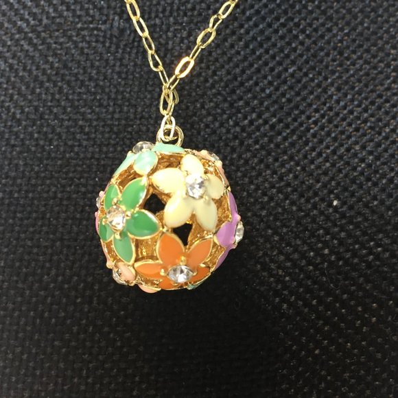 🌺💐🌸JCREW Blooming Flower Long Necklace🌸💐🌺 - Picture 8 of 9